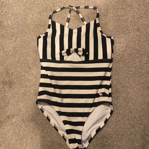 Abercrombie kids size 11/12 bathing suit